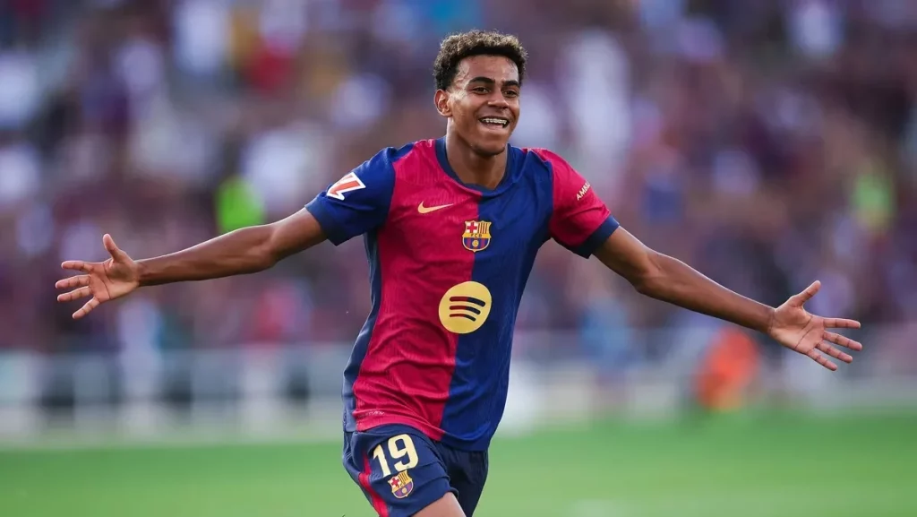 La renovación de Lamine Yamal se le complica al FC Barcelona: saltan las alarmas 1 Lamine Yamal