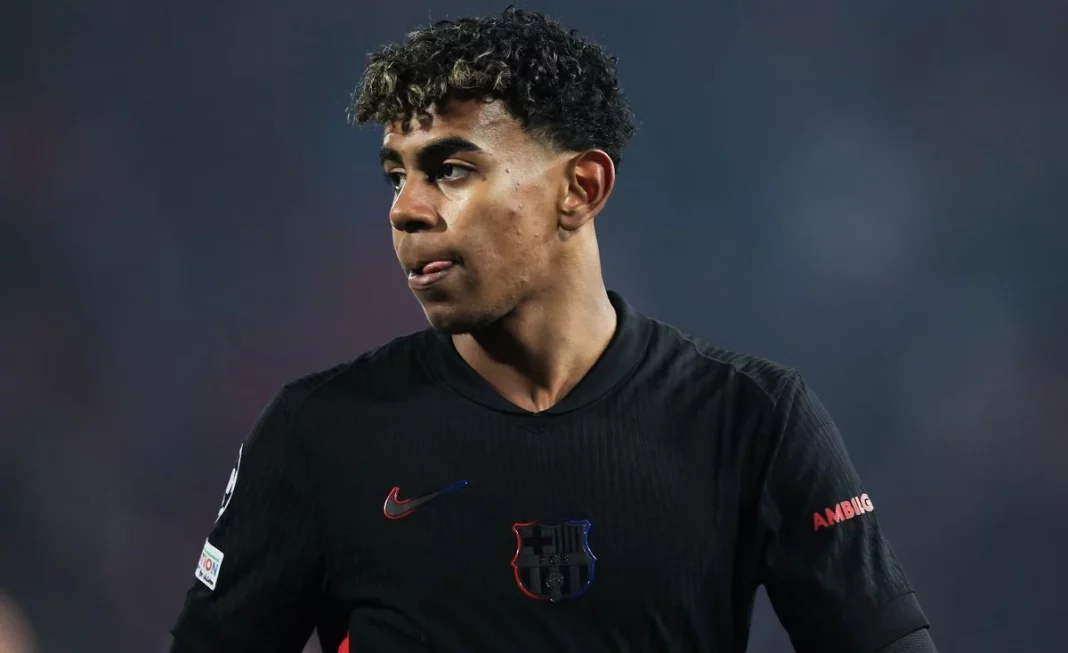 Lamine Yamal llama a Deco para cambiar el plan del FC Barcelona: “hay que ficharlo sí o sí” Fuente: FC Barcelona