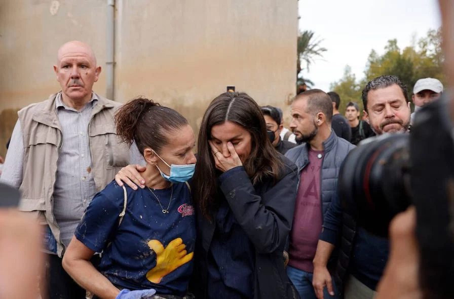 Los franceses juzgan a Letizia y Felipe y hacen una comparación con Isabel II