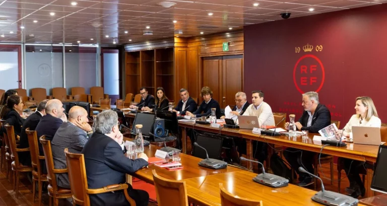 El Comité de crisis del fútbol español se reúne en RFEF para abordar la reconstrucción y ayudas a este deporte a las áreas afectadas por la DANA