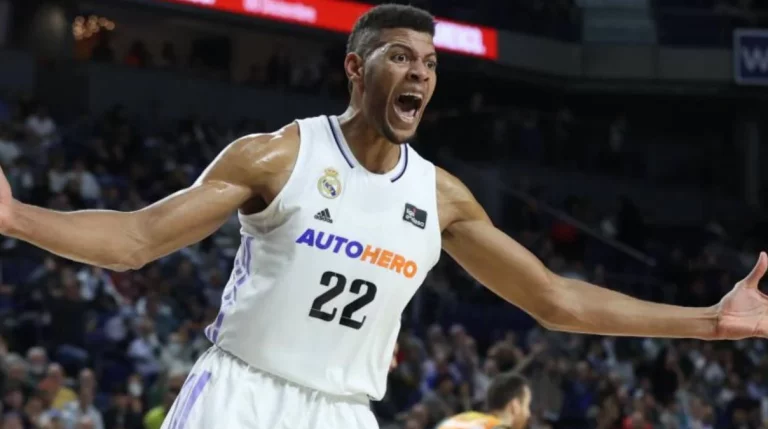 Tavares hace de emisario en el gran fichaje del Real Madrid