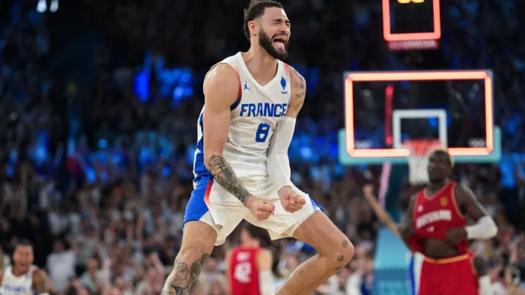 Un jugador versatil escolta y alero en uno e1731201554548