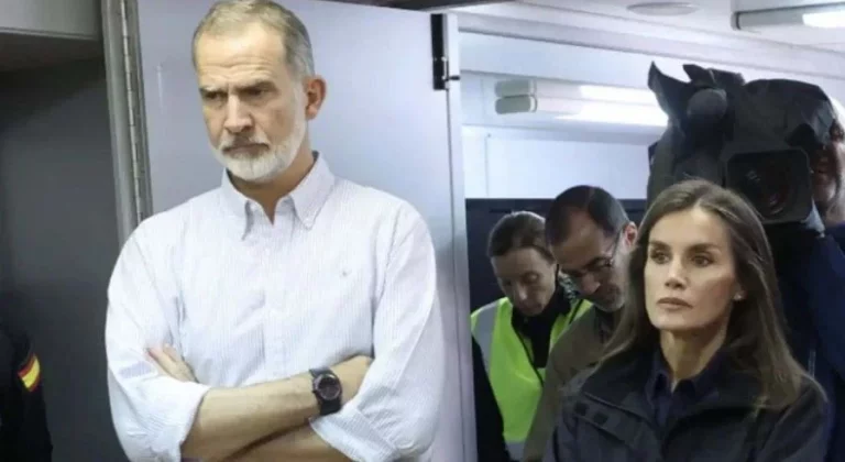Un miembro de la Casa Real planta a Letizia y Felipe tras los gritos e insultos en Paiporta