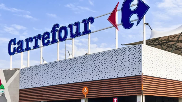 La compra del mes de diciembre va a ser la potente secadora portátil de Carrefour que hace de tendedero interior