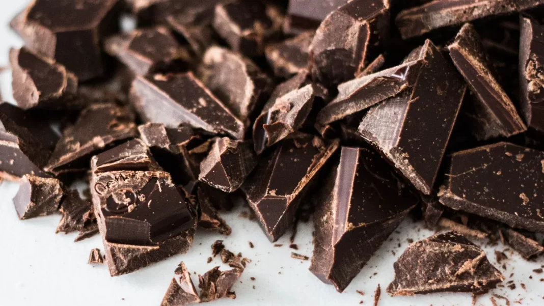 No es solo un placer: El chocolate amargo es el mejor amigo de tu corazón