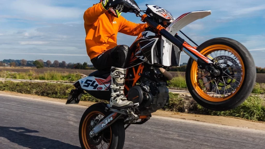 Conducción negligente y temeraria: las claves legales para evitar una multa