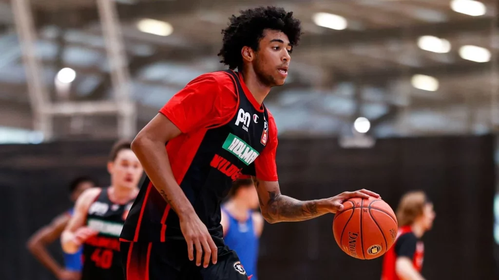 Izan Almansa irrumpe en la lista de Scariolo para las ventanas 1 Izan Almanza