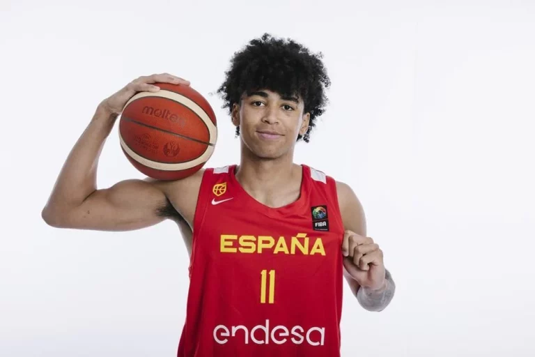 Izan Almansa irrumpe en la lista de Scariolo para las ventanas