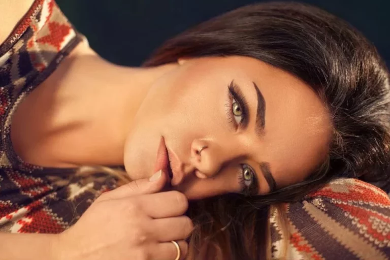 De clásica a sensual: 5 prendas de ropa de Mango que serán todo un acierto en Navidad