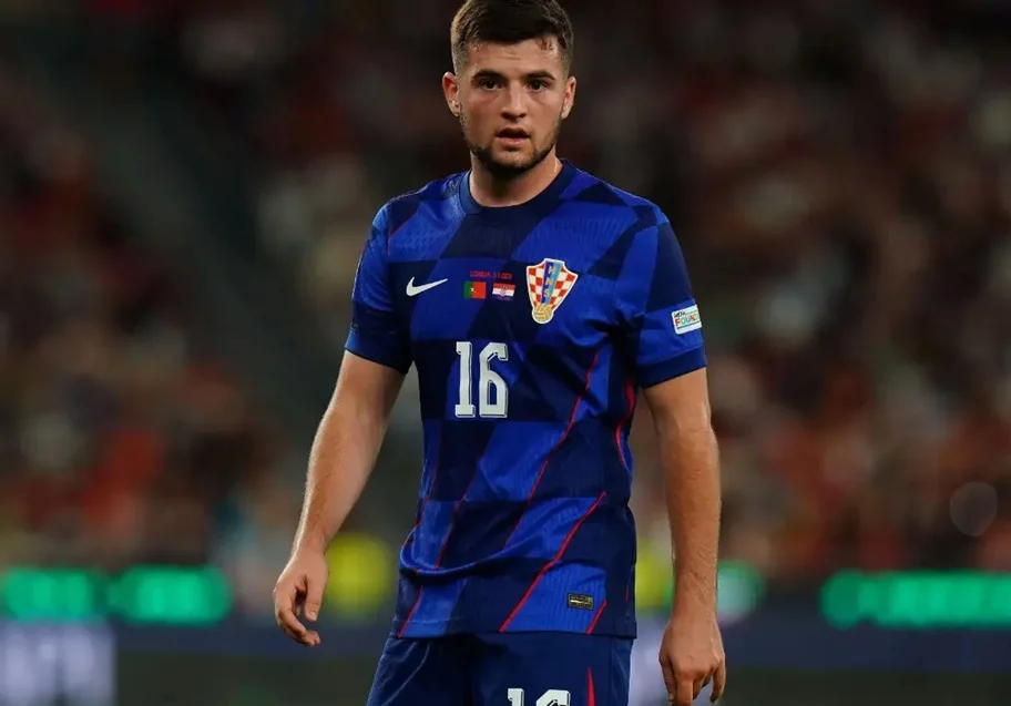 El nuevo Modric enfrenta a los 3 titanes del fútbol español 1 martin baturina Nuevo Modric