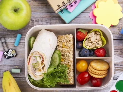 El 55% de los menús escolares ya preparados tiene una calidad baja o muy baja El 55% de los menús escolares ya preparados tiene una calidad baja o muy baja