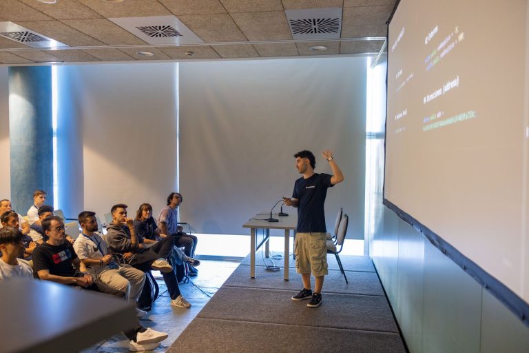 Metlabs forma y contrata desarrolladores blockchain en España