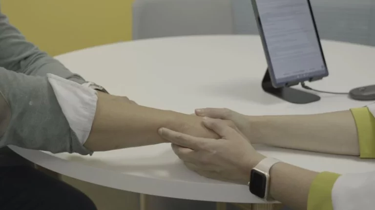 Quirónsalud rediseña su modelo asistencial reafirmándose en la humanización y la relación médico-paciente