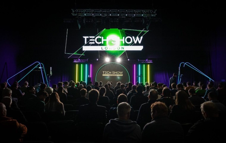 Un estudio de Tech Show London expone la importancia de aprender sobre IA antes de Año Nuevo