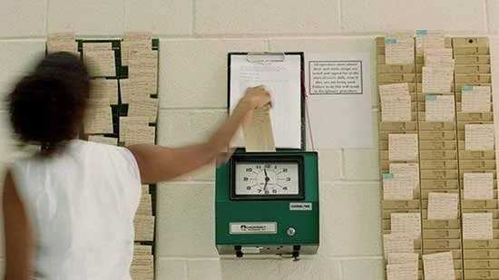 La nueva normativa para fichar en el trabajo: multas si no lo haces así