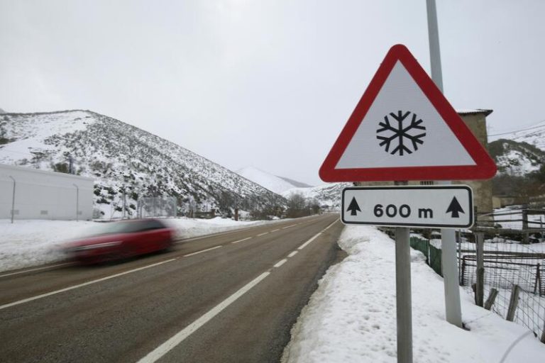 La AEMET da una alerta roja por nieve