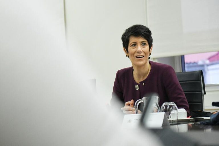 La Seguridad Social lanza un teléfono para facilitar la regularización de cuotas de autónomos