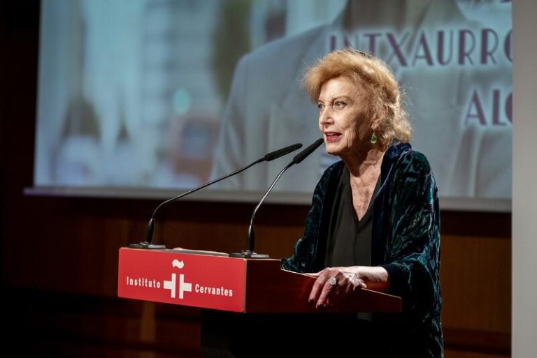 Reacciones a la muerte de Marisa Paredes: de Pedro Sánchez a la Academia de Cine