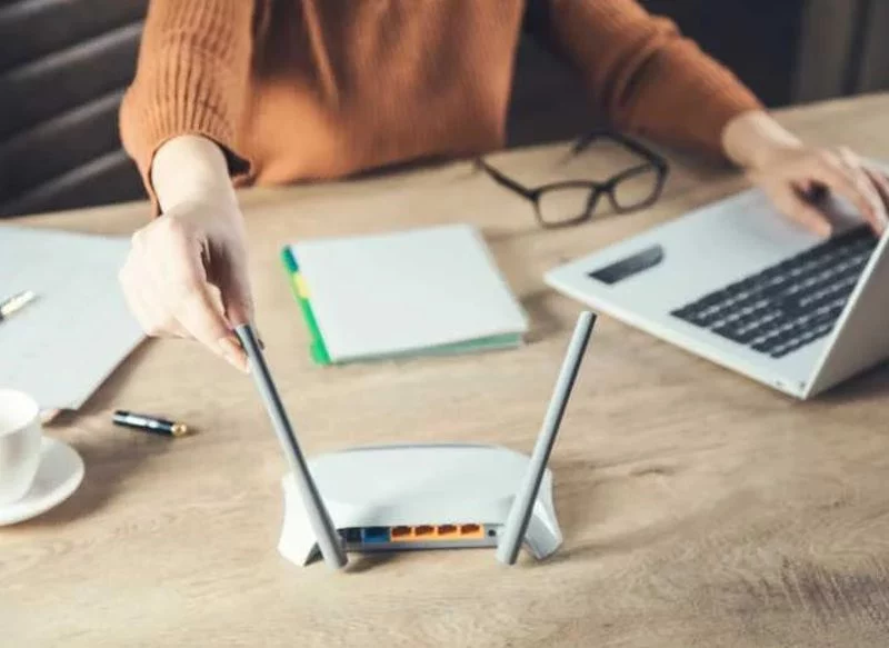 NO PONGAS EL ROUTER EN LA COCINA