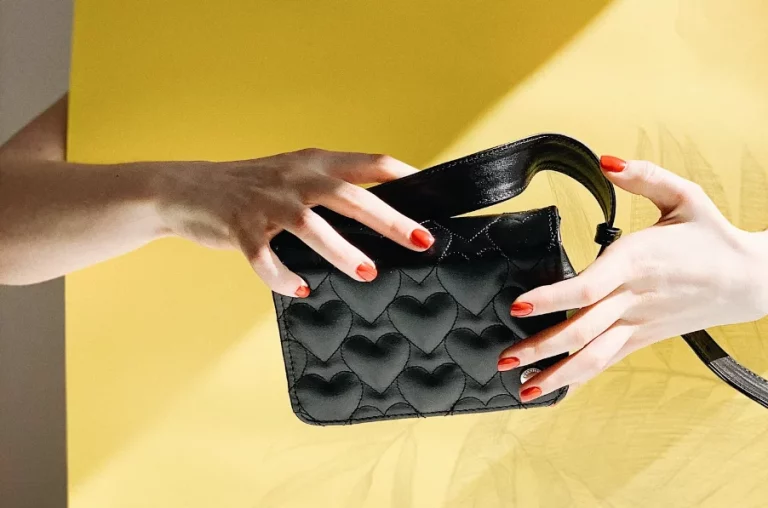 6 bolsos de Massimo Dutti que compl