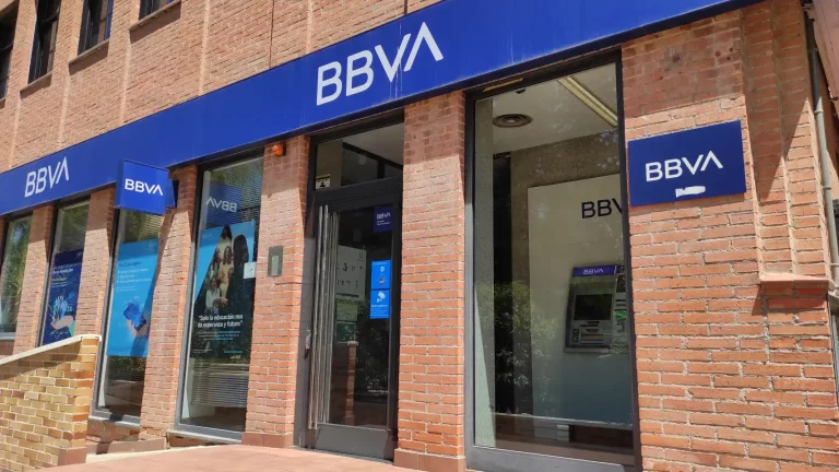 BBVA regala más de 600 euros a sus clientes solo cumpliendo este requisito
