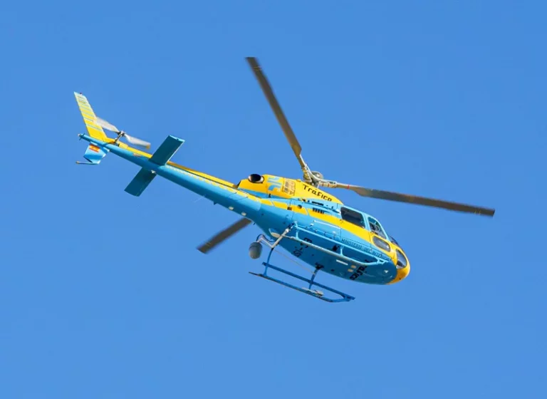 Así es HeliCops, la app para evitar las multas de los Pegasus de la DGT