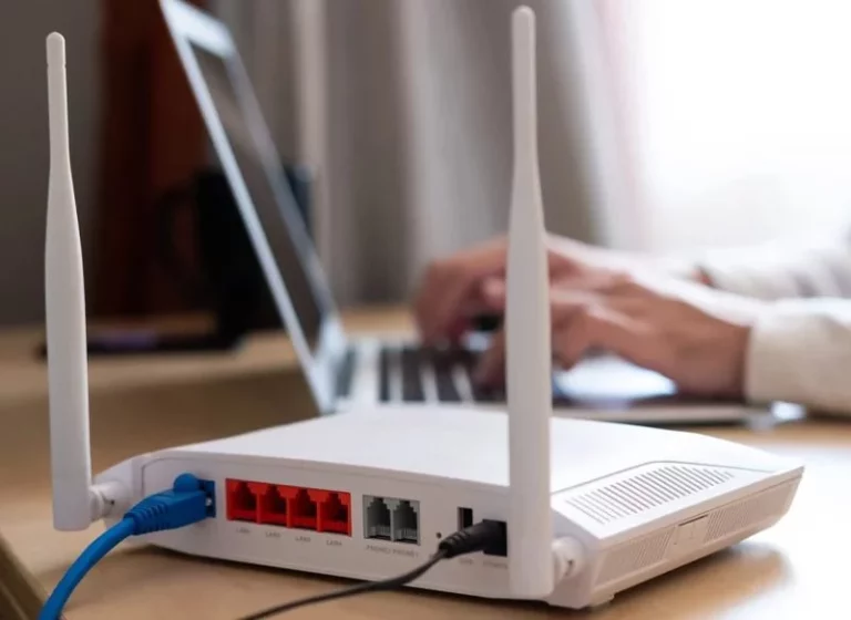El objeto que nunca puedes colocar cerca del WiFi porque afecta a su velocidad