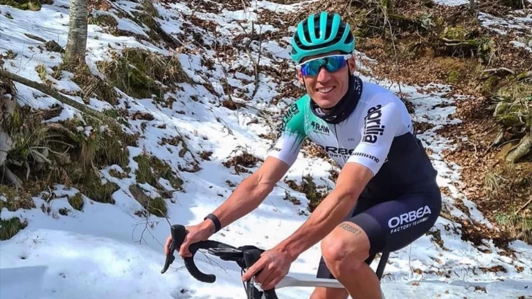 Aleix Espargaró deja MotoGP… ¡y se pasa al ciclismo profesional!