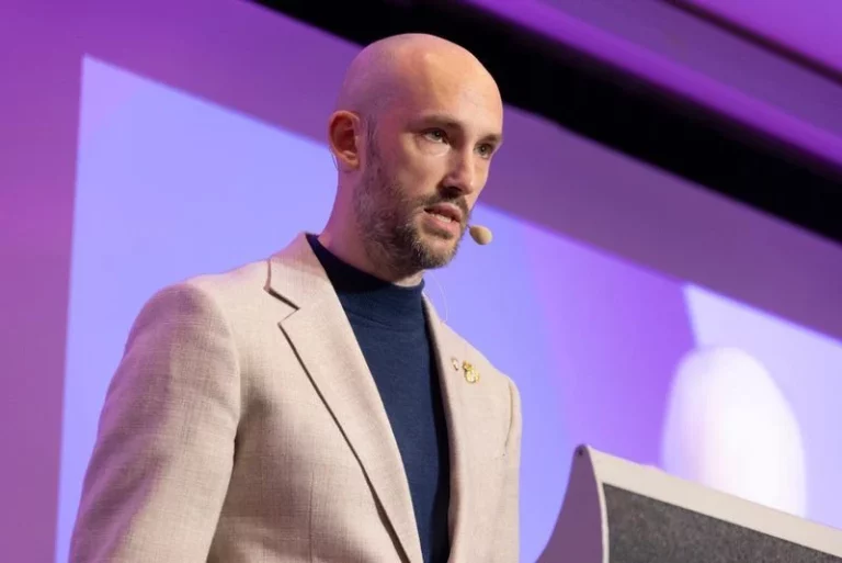 Alex Muzio, presidente de la UEC: "La reforma de la Superliga está tan mal hecha que parece el proyecto de un niño de 10 años"