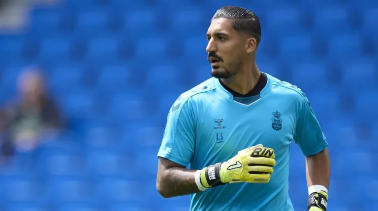 El Betis estudia una locura por Álvaro Valles en este mercado