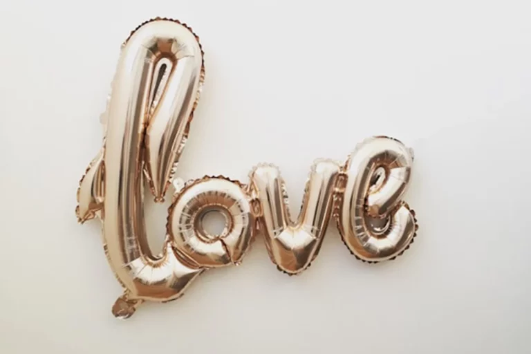 Amarres de amor rápidos y fuertes: historias de éxito con Esmeralda Luján