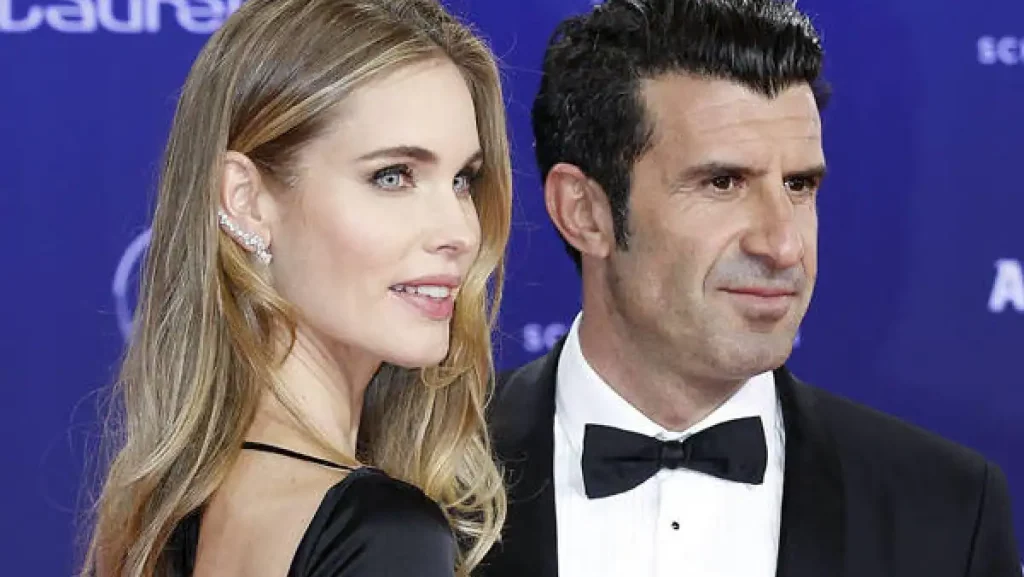 Ella es Helen Svedin la mujer que tiene enamorado a Luis Figo desde el primer día 46 Celebracion en familia e1734144286694