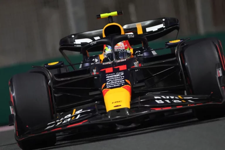 Checo Pérez recibe la puntilla definitiva de Red Bull