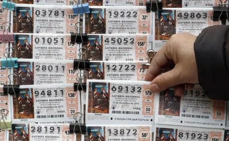 Cómo evitar que Hacienda te arrebate parte del 'Gordo' de la Lotería