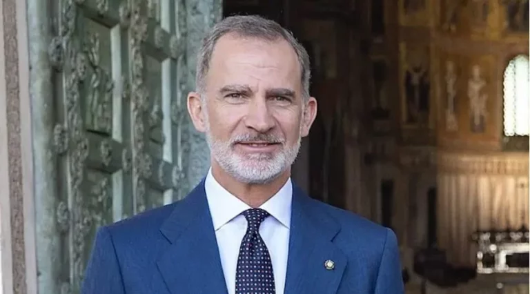 De homosexual a engañado el rey Felipe y las acusaciones de periodistas y Jaime del Burgo