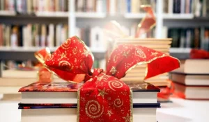 Descubre los tres libros que puedes regalar en Navidad y Reyes