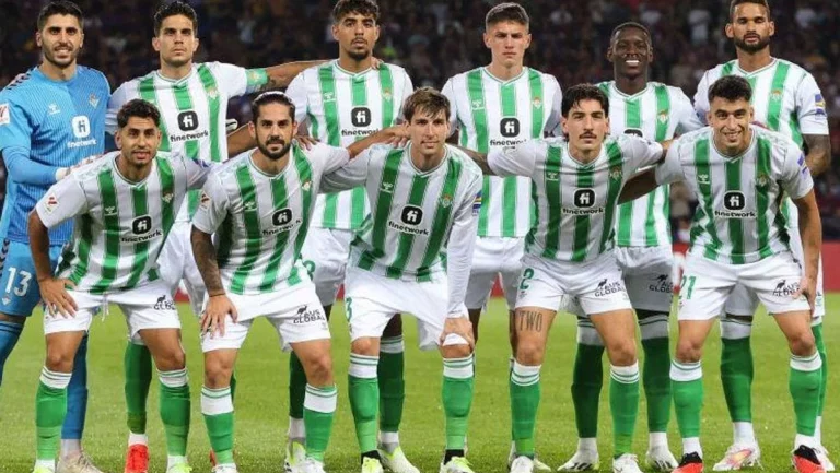 El Betis la lía en la Conference League: camino de espinas en febrero