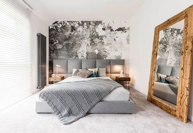 El peligro de dormir frente a un espejo