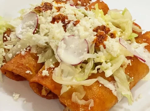 Enchiladas de pollo asado Enchiladas de pollo asado: un toque mexicano en tu mesa