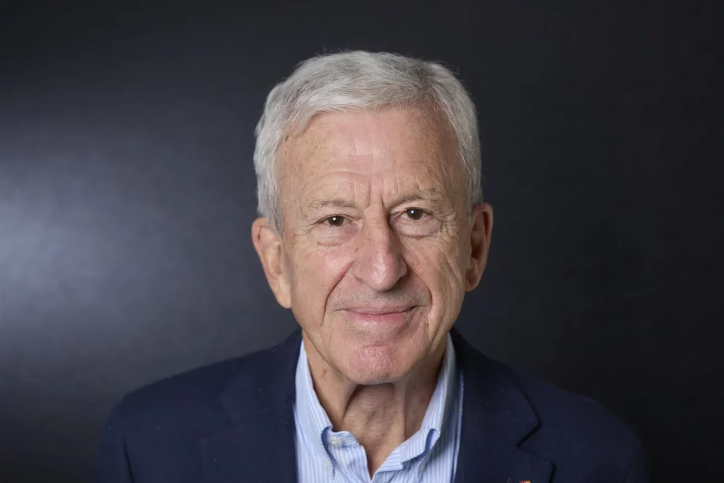 EuropaPress 6270391 presidente caritas espanola manuel breton posa europa press sede caritas