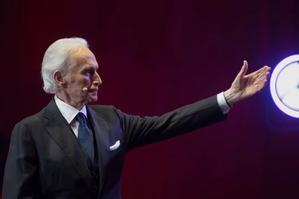 EuropaPress 6288971 cantante compositor director orquesta josep carreras actuacion paseo gracia