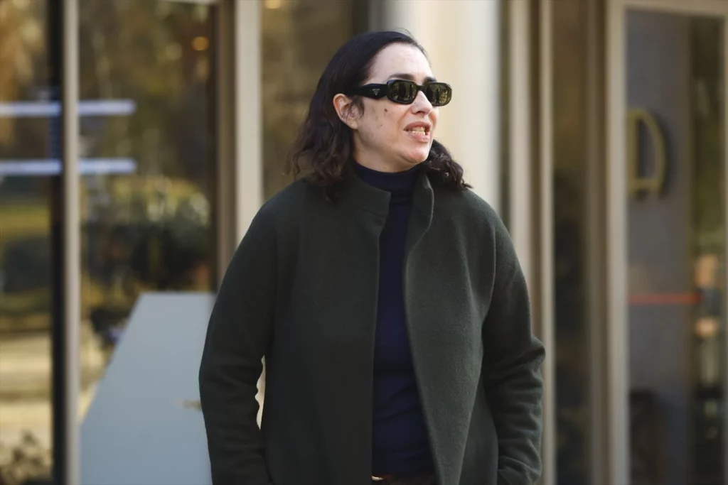 EuropaPress 6411583 maria isasi atiende medios tanatorio san isidro 17 diciembre 2024 madrid