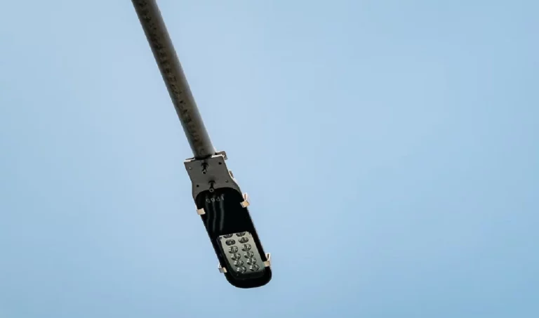 Farolas LED, la solución inteligente para iluminación pública y ahorro energético