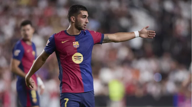 Ferrán Torres responde a su posible fichaje por el Valencia CF