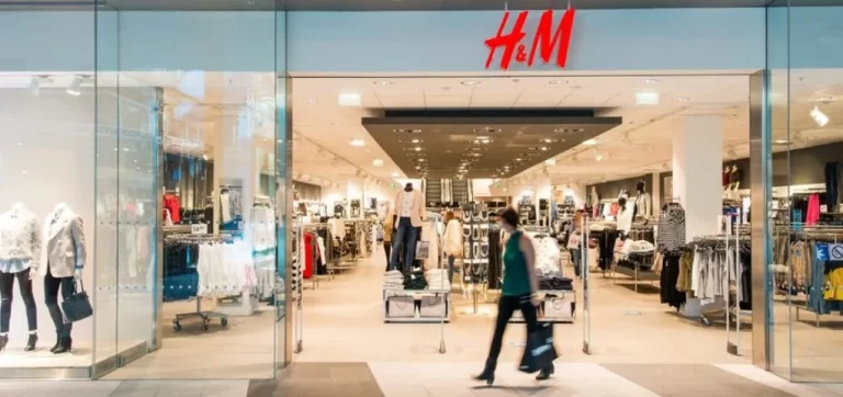 H&M pone en oferta su revolucionario jersey con capucha