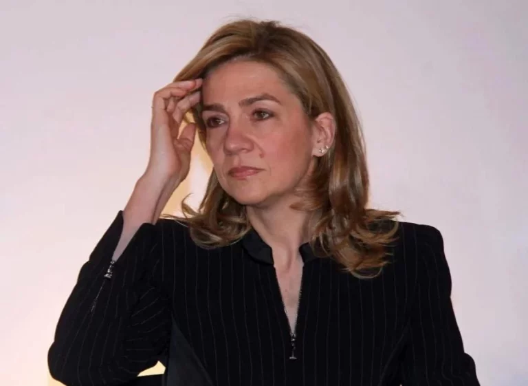 La llamada que ha cambiado para siempre a la infanta Cristina