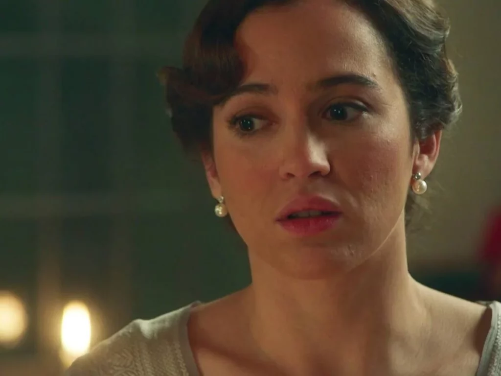 La presión sobre Catalina y la revelación de la paternidad 