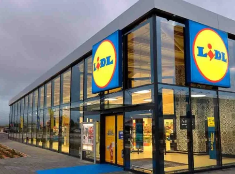 Menos de 5 euros cuestan las nuevas zapatillas de andar por casa de Lidl con diseño navideño Menos de 5 euros cuestan las nuevas zapatillas de andar por casa de Lidl con diseño navideño