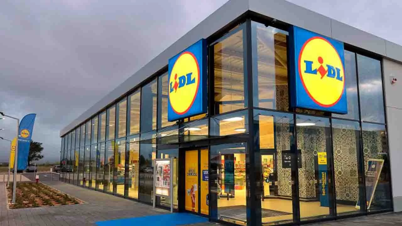 Menos de 5 euros cuestan las nuevas zapatillas de andar por casa de Lidl con diseño navideño Menos de 5 euros cuestan las nuevas zapatillas de andar por casa de Lidl con diseño navideño