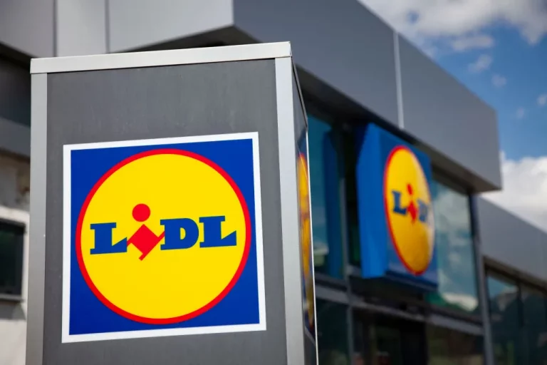 Lidl desafía el reinado de Dyson con su nuevo secador de pelo: calidad premium a precio de ganga
